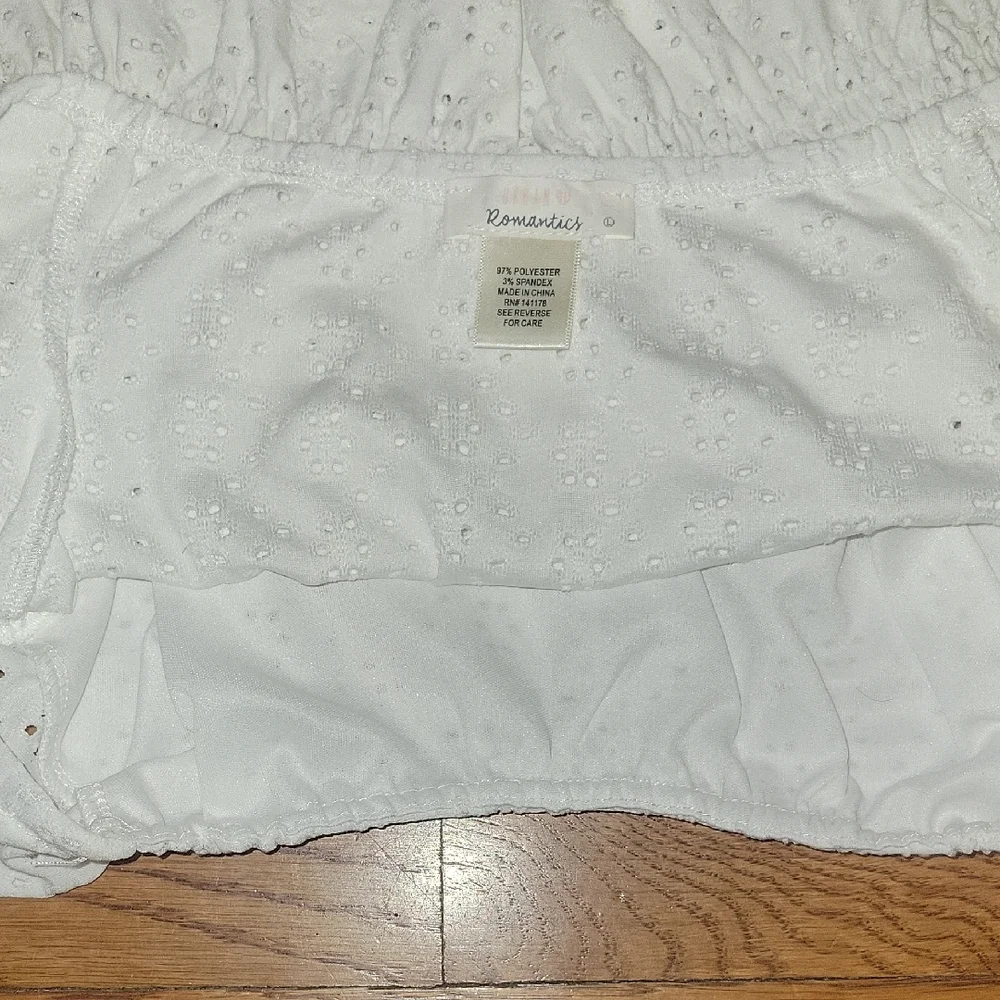 White Eyelet Women's Top - Picture 5 of 5
